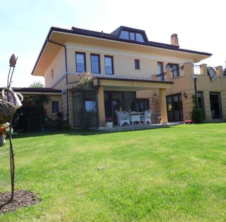 Detached villa with private garden for sale in asian side Istanbul, Turkey