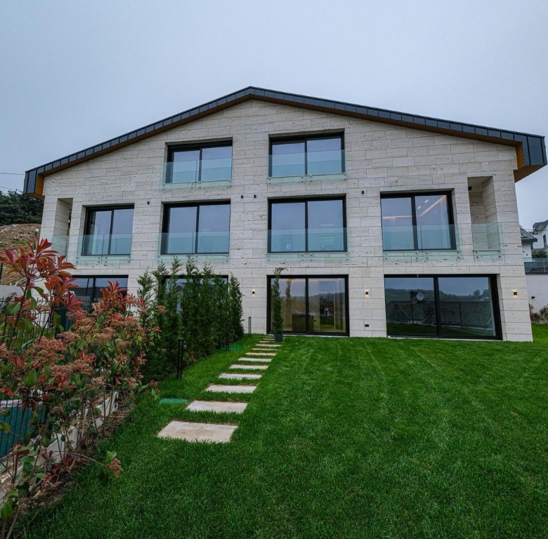 Ultra-Luxury Villa for Sale in Zekeriyaköy ,istanbul , Turkey– Ready to Move