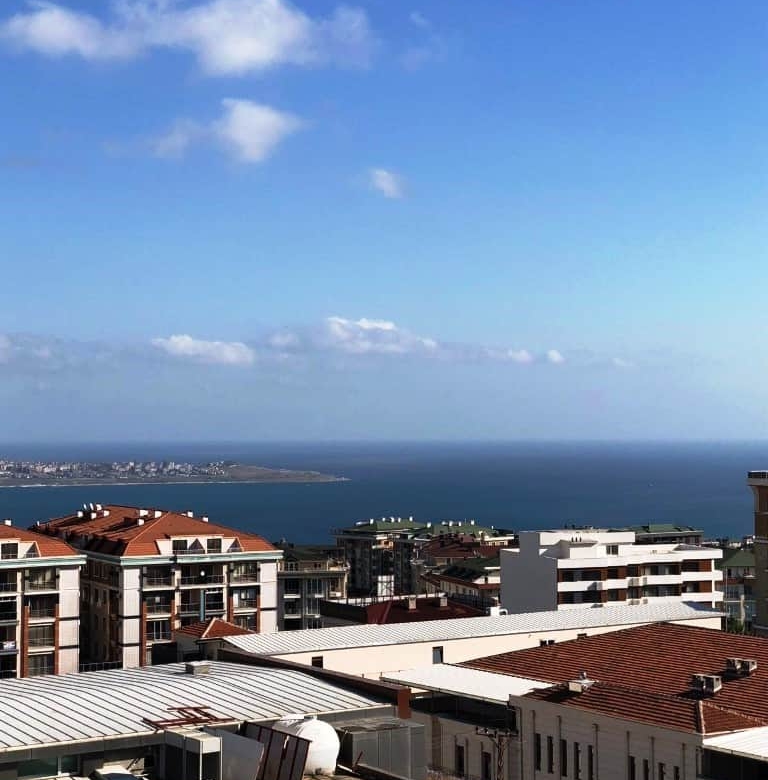 Investment apartments for sale in Istanbul, Beylikduzu, with rental and resale guarantee