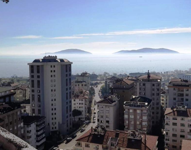 Luxury 5 Bedrooms Penthouse for Sale in Istanbul – Sea & Island Views