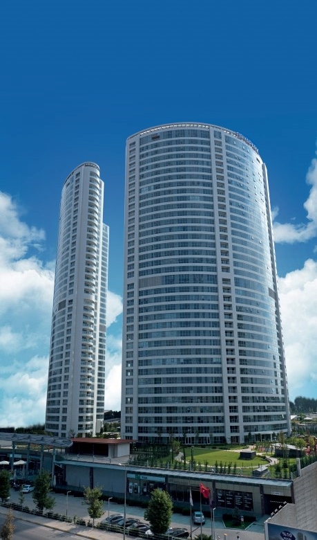 Ready to move apartments for sale in Umraniye, Asian Istanbul, Turkey