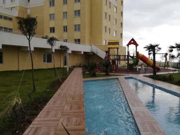 دوبلكسات مع حديقة للبيع في باهجة شهير اسطنبول