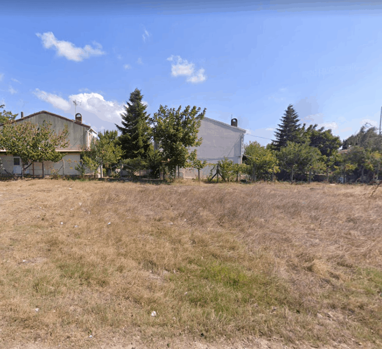 Land for sale in Istanbul is suitable for building villas in Buyukcekmece