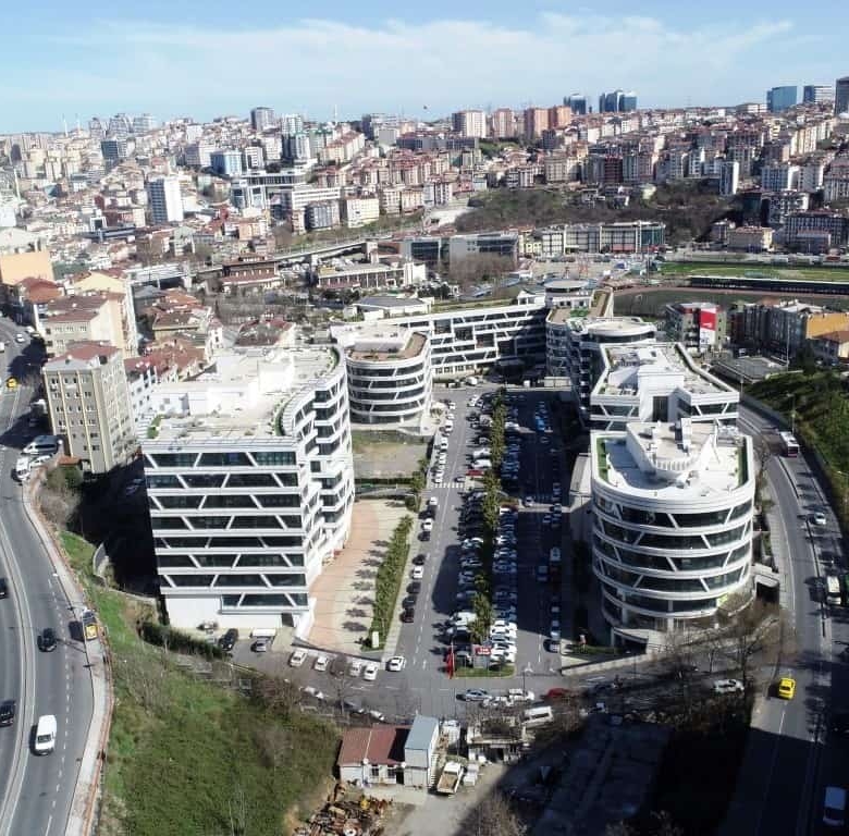 Shops for sale in Istanbul, Kagithane, Turkey, in installments