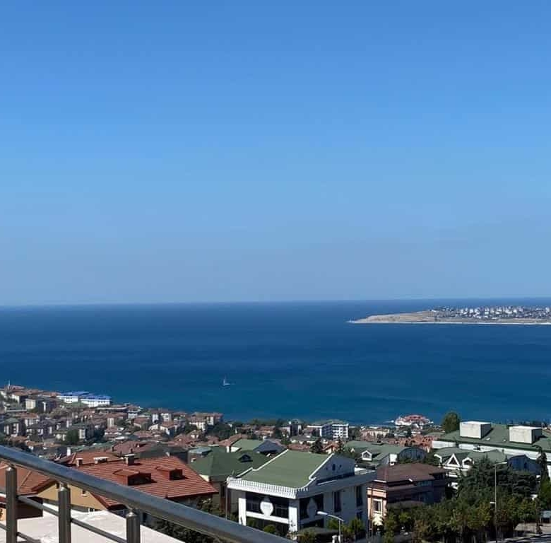 شقق جاهزة مطلة على البحر للبيع في بيوك جكمجة , اسطنبول , تركيا