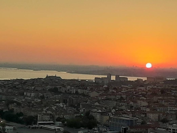 ||||Modern Kadıköy apartment with E-5 Highway view||||||||