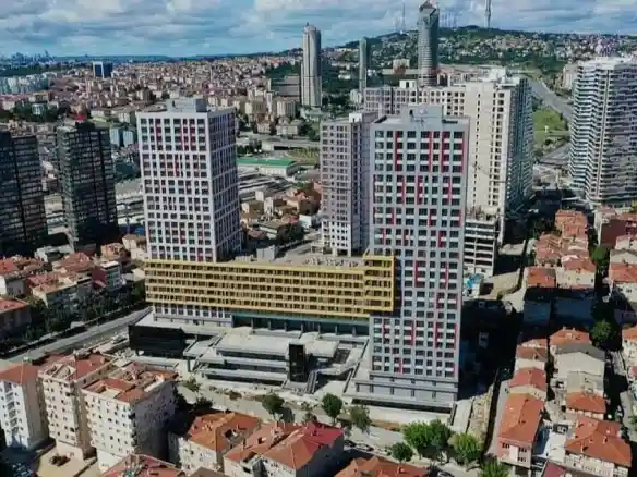 Modern Kadıköy apartment with E-5 Highway view